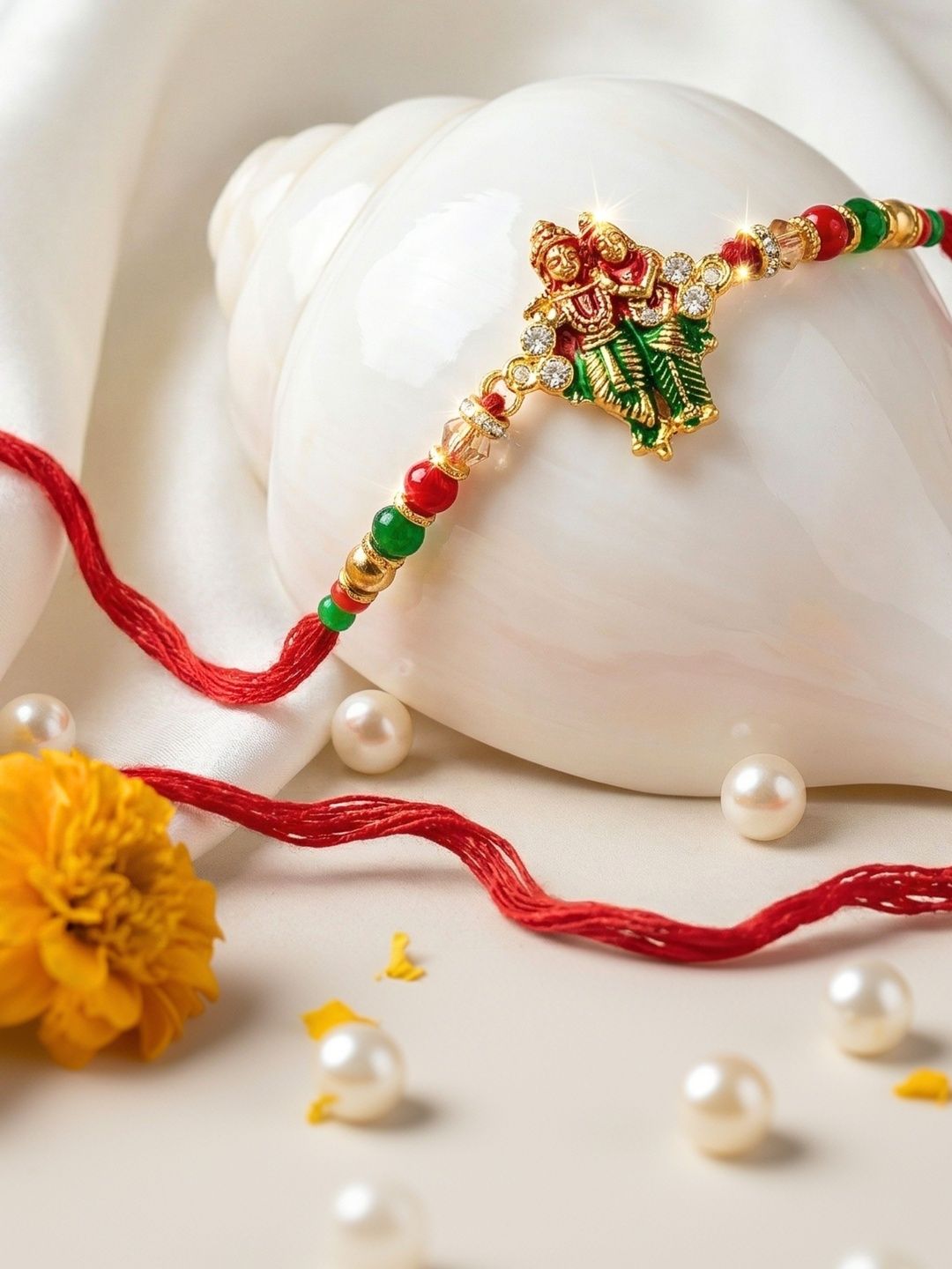 Dhiyona Rakhi