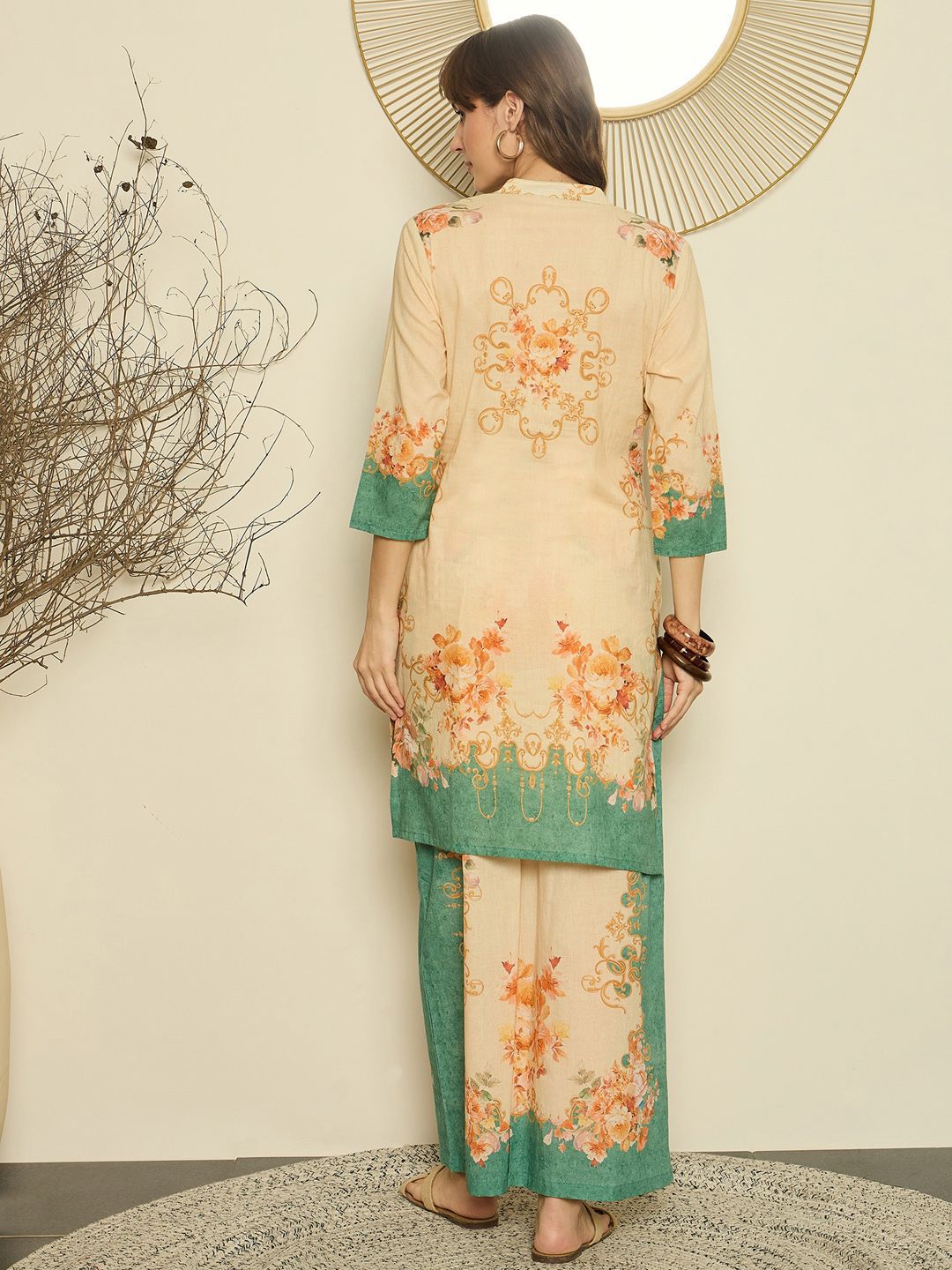 Dhiyona IE Women Printed Mandarin Collar Top and Trousers Co-Ords