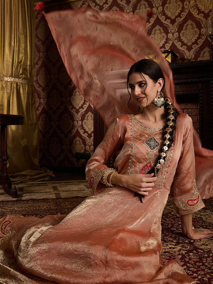 Dhiyona CH Applique Embroidered Kurta Set
