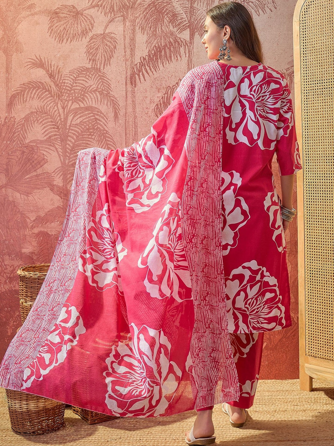 Ethnic Embroidered Kurta With Trousers & Tasseled Dupatta