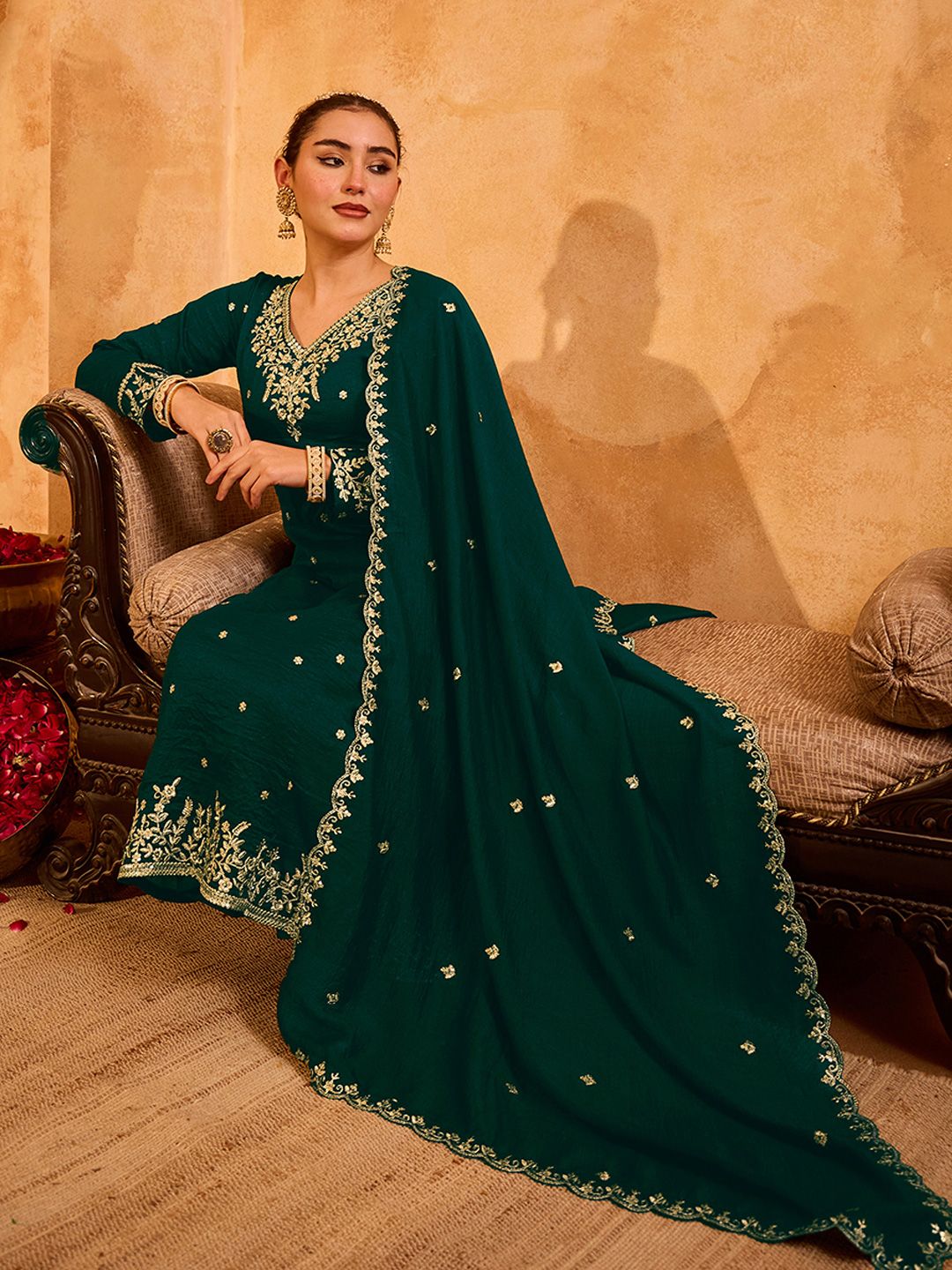 Dhiyona KL Women Ethnic Motifs Embroidered Regular Thread Work Kurta with Palazzos & With Dupatta