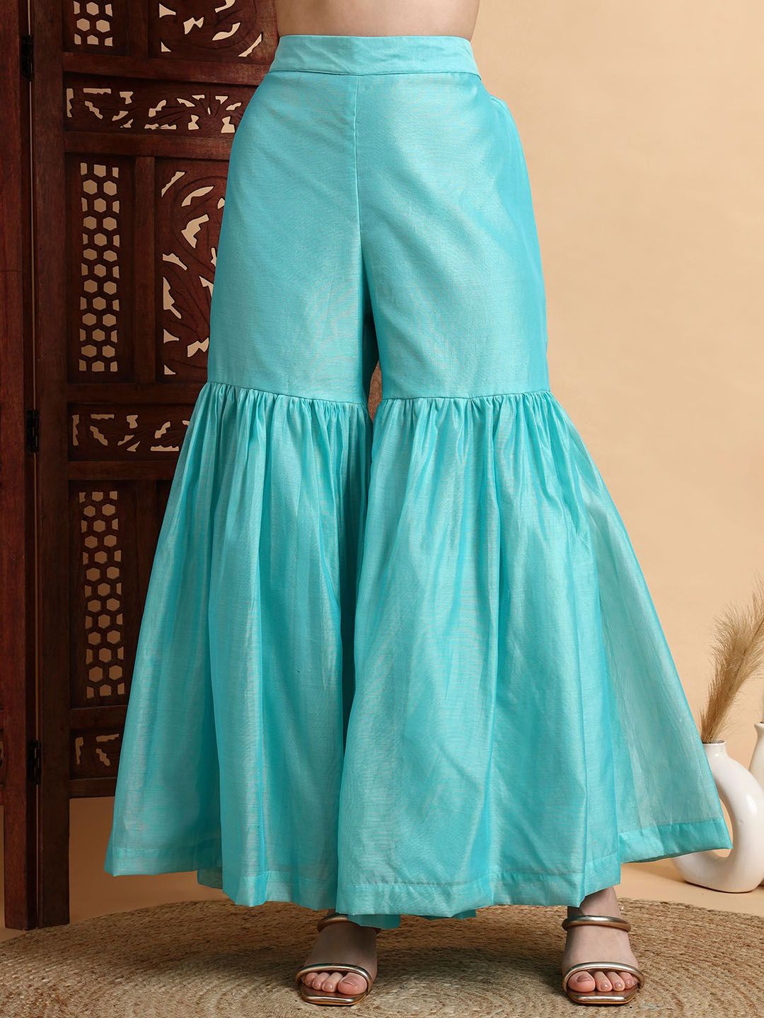 Dhiyona HOP Women Hand Embroidered Zradosi Kalidar Anarkali Kurti & Sharaha