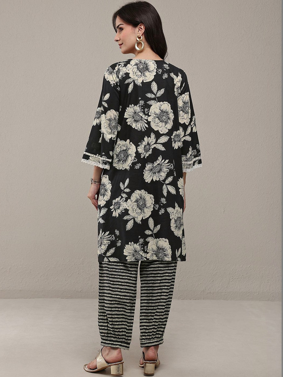 Black Floral Printed Cotton Straight Kurta Set
