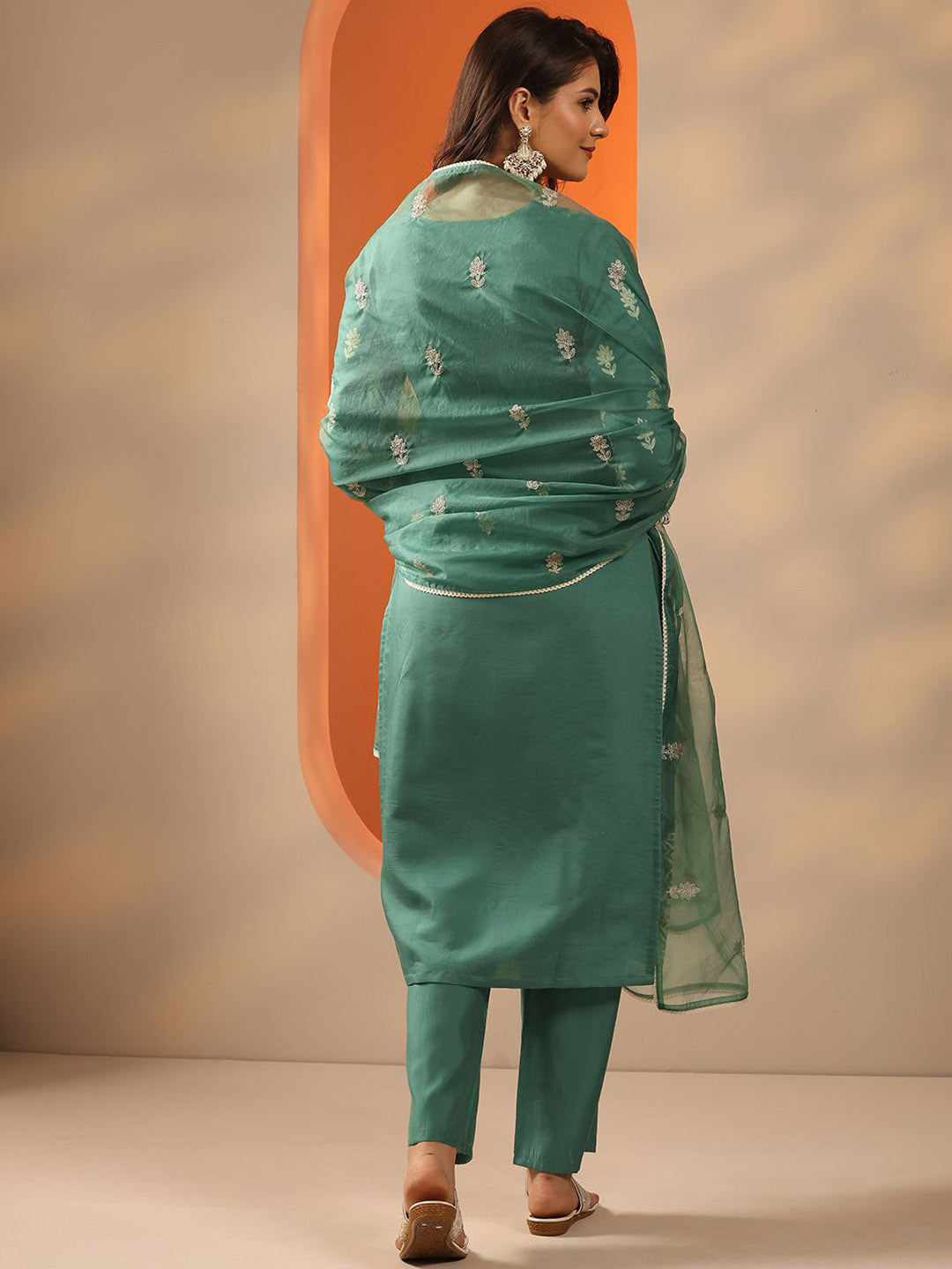 Floral Embroidered Thread Work Round Neck Kurta With Trousers & Dupatta