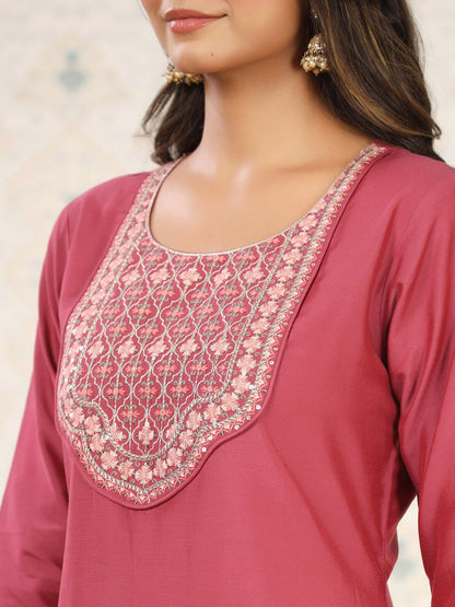 Dhiyona OD  Floral Embroidered Kurta