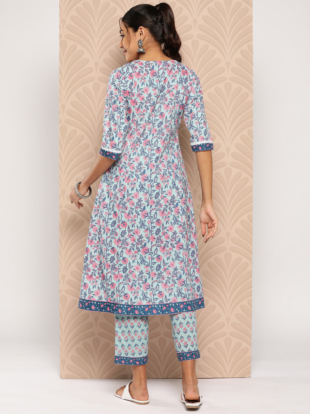 Floral Printed Panelled Pure Cotton Kurta with Trousers
