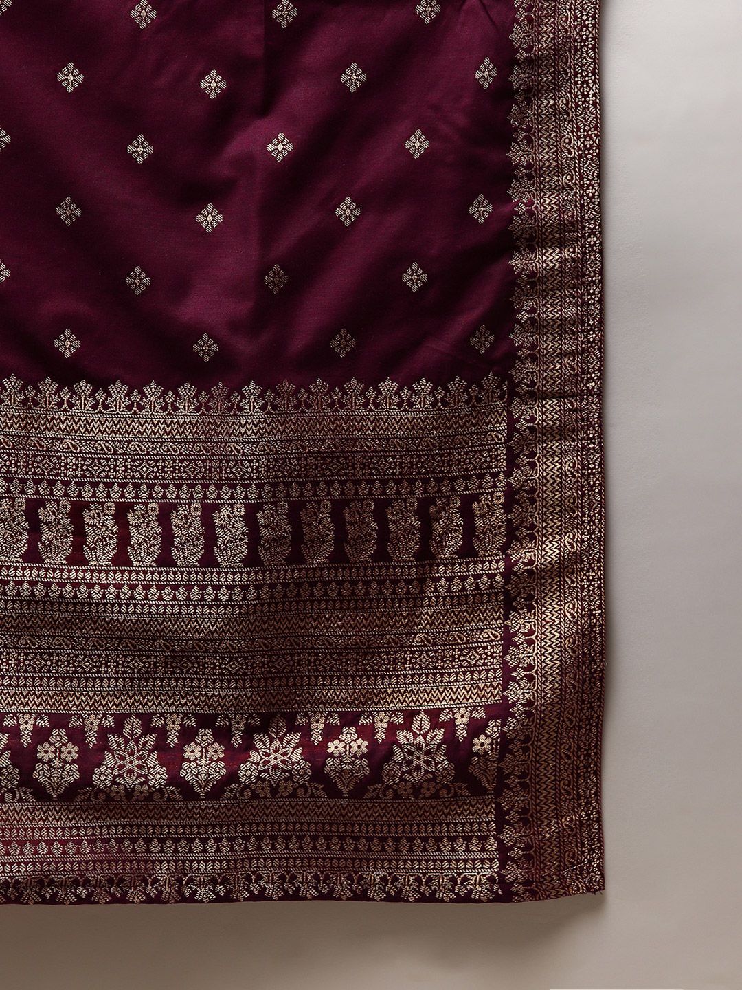 Dhiyona KL Floral Woven Design Zari Straight Kurta With Trousers & Dupatta