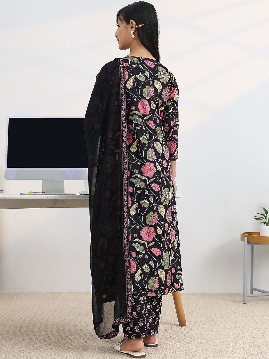 Women Floral Printed Panelled Kurta with Trousers & With Dupatta