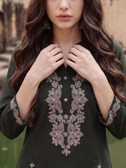 Women Floral Embroidered Regular Thread Work Pure Cotton Kurta with Trousers