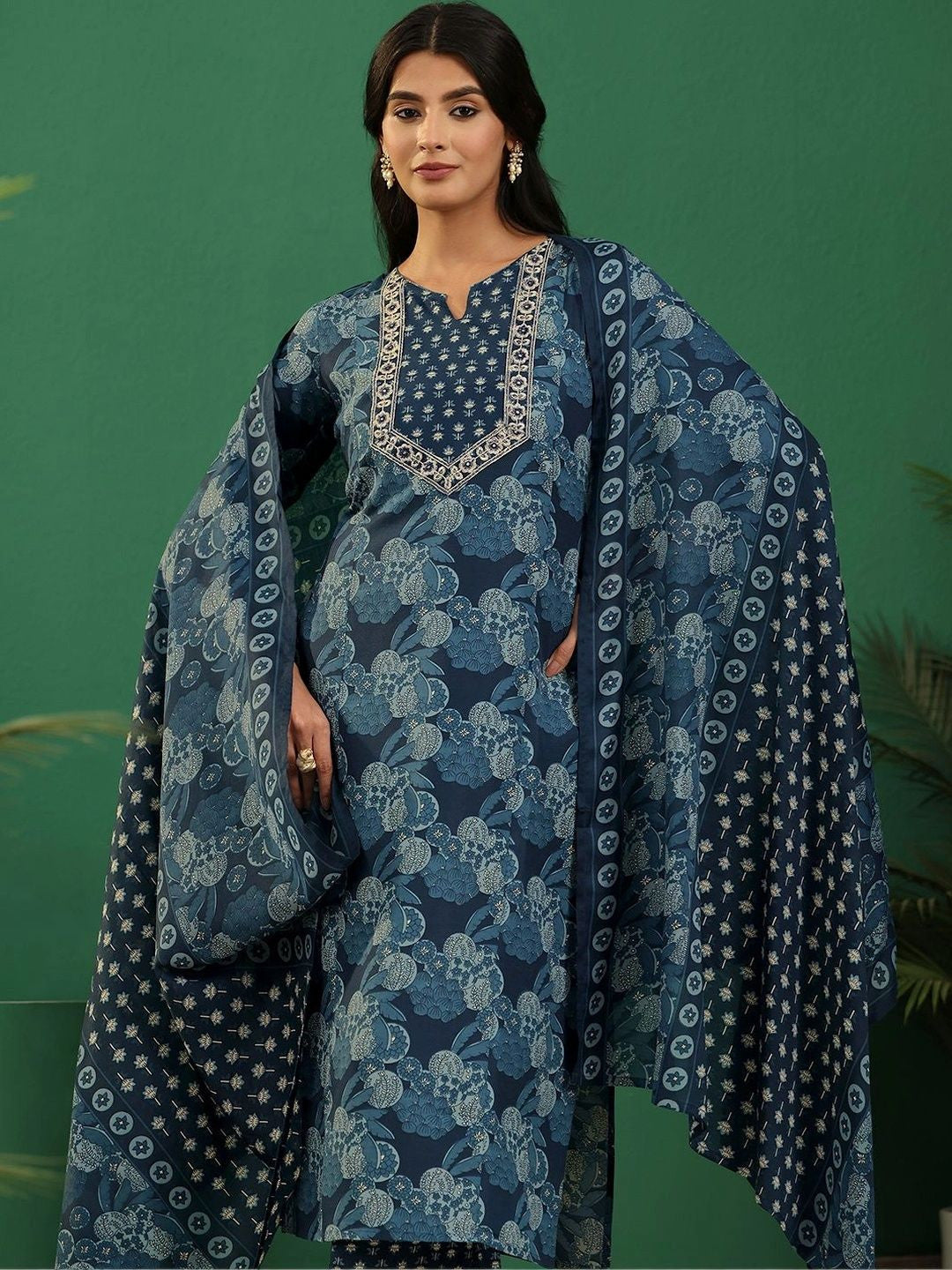 Women Ethnic Motifs Printed Regular Thread Work Kurta with Trousers & With Dupatta