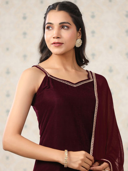 Dhiyona OD  Velvet Straight Kurta & Trousers With Dupatta