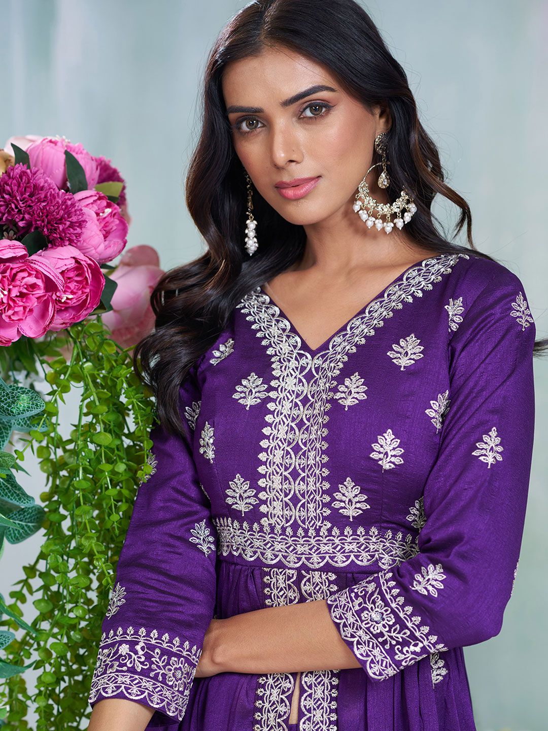 Dhiyona CH Women Floral Embroidered A-Line Kurta with Trousers