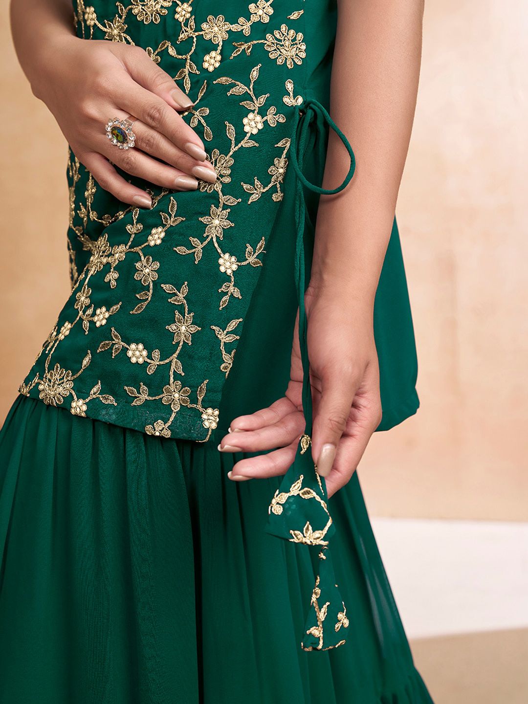 Dhiyona IN Floral Embroidered Kurta With Sharara & Dupatta