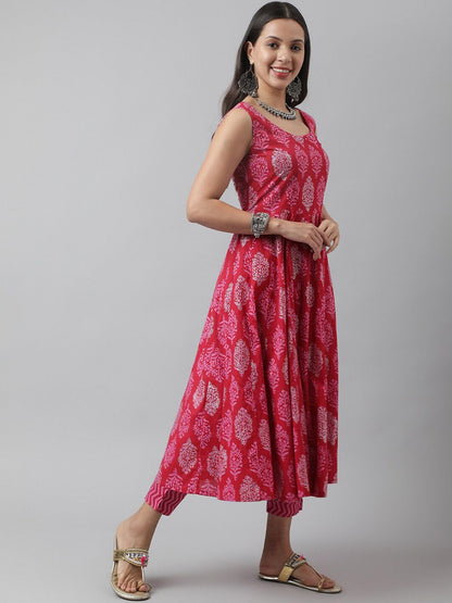 Dhiyona KL Ethnic Motifs Printed Sequinned Cotton Anarkali Kurta & Trousers With Dupatta