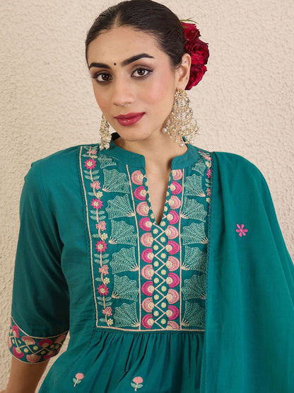 Floral Embroidered Thread Work Pure Cotton Kurta with Trousers & Dupatta