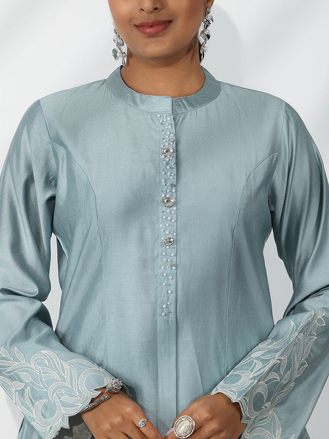 Women Floral Embroidered Panelled Beads and Stones Kurta Set
