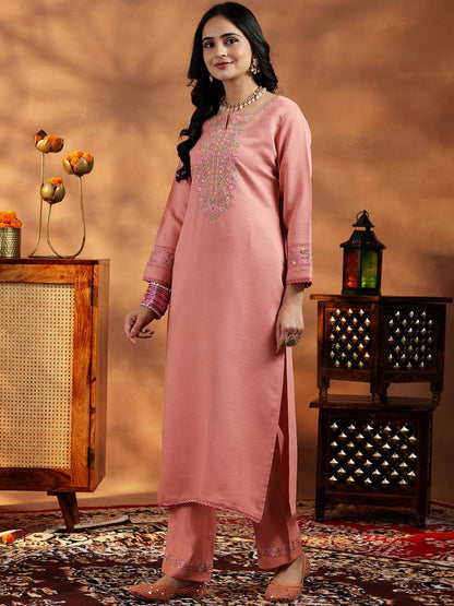 Women Floral Yoke Design Thread Work Kurta with Trousers & With Dupatta