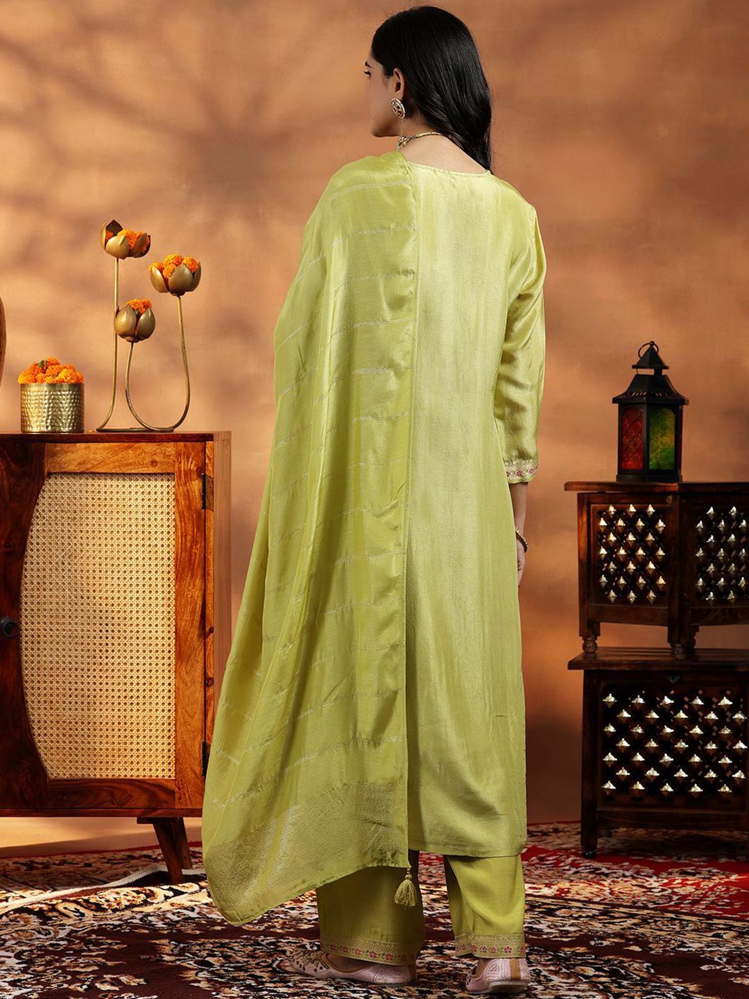 Dhiyona LL Women Floral Regular Kurta with Palazzos & With Dupatta