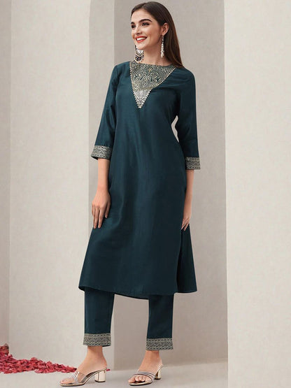 Dhiyona IS Women's Women Printed Regular Kurta with Trousers