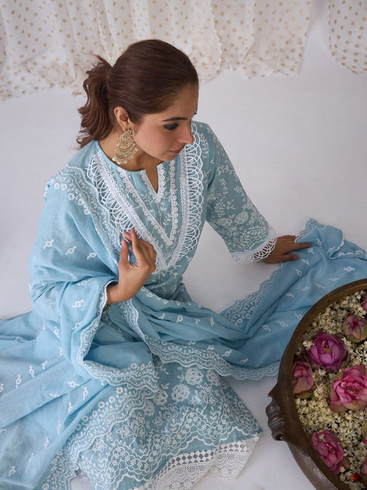 Floral Embroidered Regular Thread Work Pure Cotton Kurta with Trousers & Dupatta