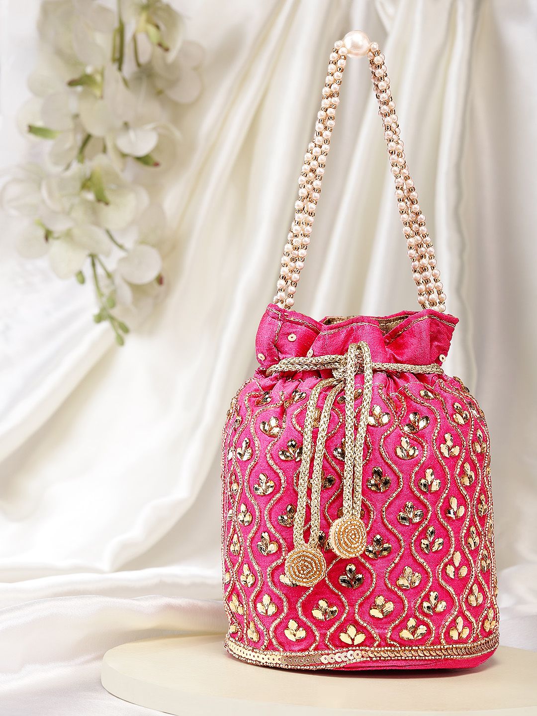 Dhiyona NR Women Magenta Clutches