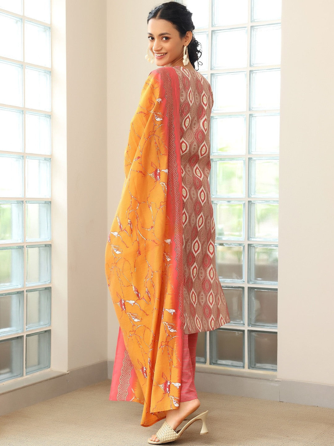 Women Printed Regular Kurta with Trousers & With Dupatta