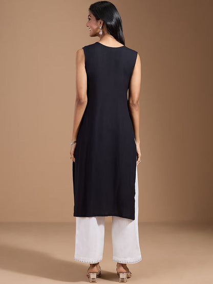 Dhiyona OD  Women Thread Work Kurta