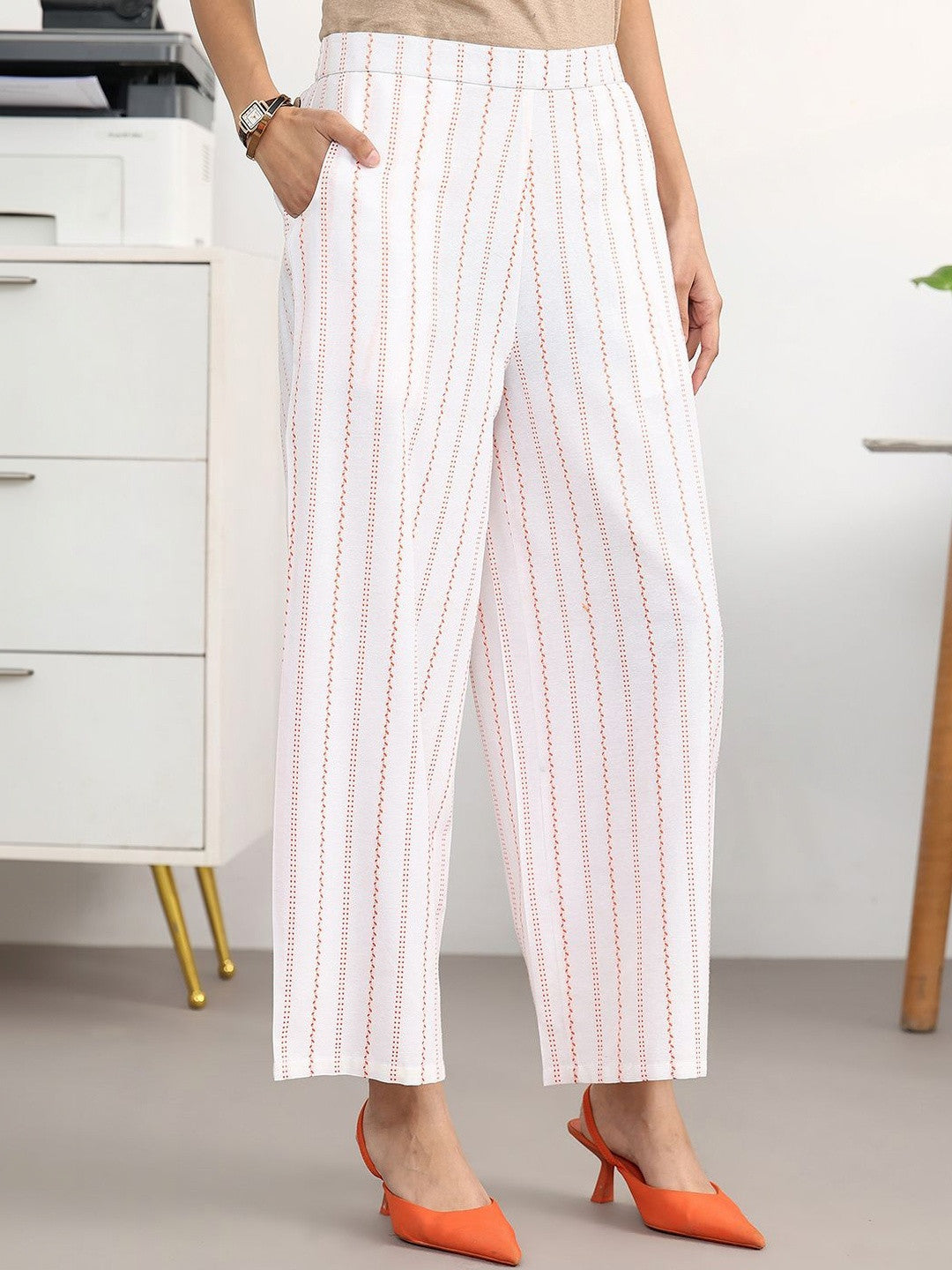 Women Regular Kurta with Trousers