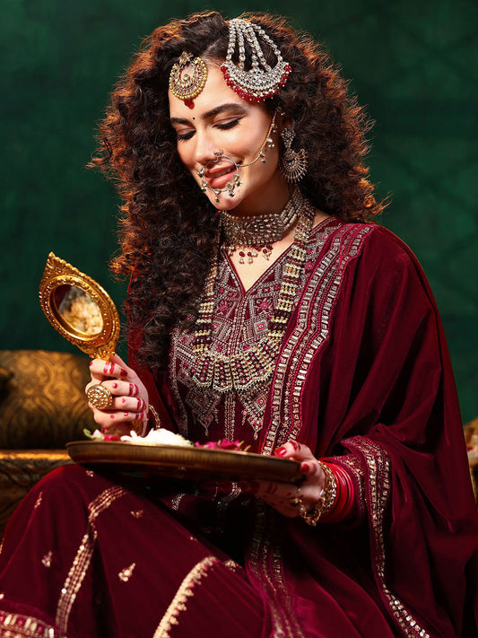 Ethnic Motifs Embroidered Straight Sequinned Velvet Kurta with Trousers & Dupatta