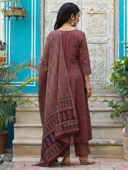 Dhiyona KL Ethnic Motifs Printed Empire Sequinned Kurta with Trousers & Dupatta