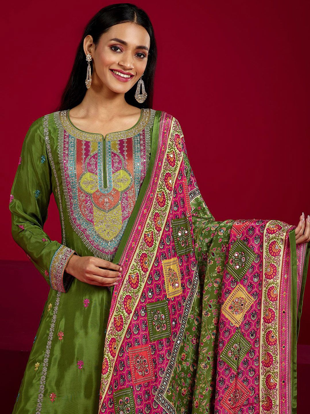 Dhiyona LL Floral Embroidered Notch Neck Sequinned Straight Kurta With Sharara And Dupatta