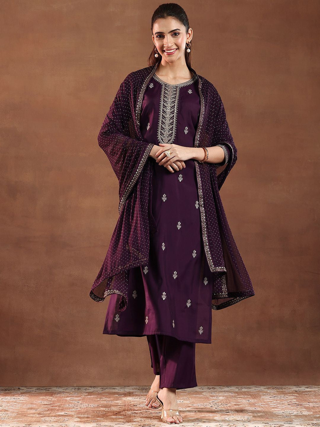 Women Floral Embroidered Regular Kurta with Trousers & With Dupatta