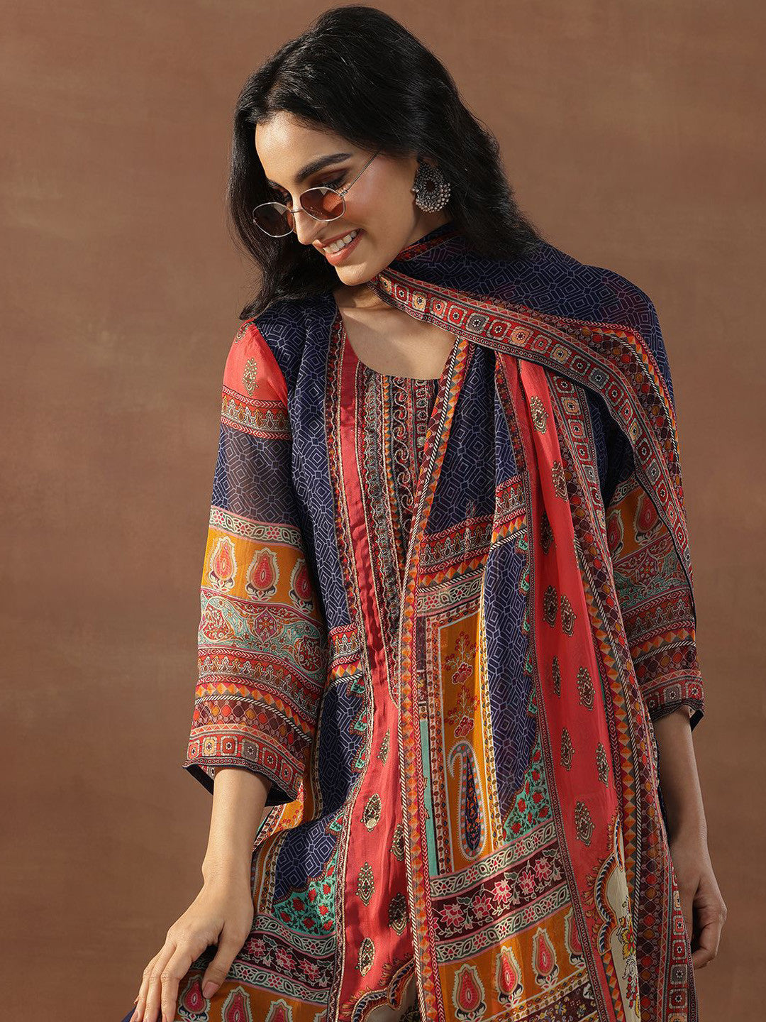 Women Ethnic Motifs Printed Regular Mirror Work Kurta with Trousers & With Dupatta