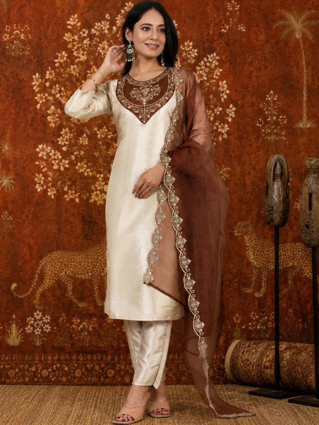 Women Ethnic Motifs Embroidered Regular Thread Work Kurta with Trousers & With Dupatta