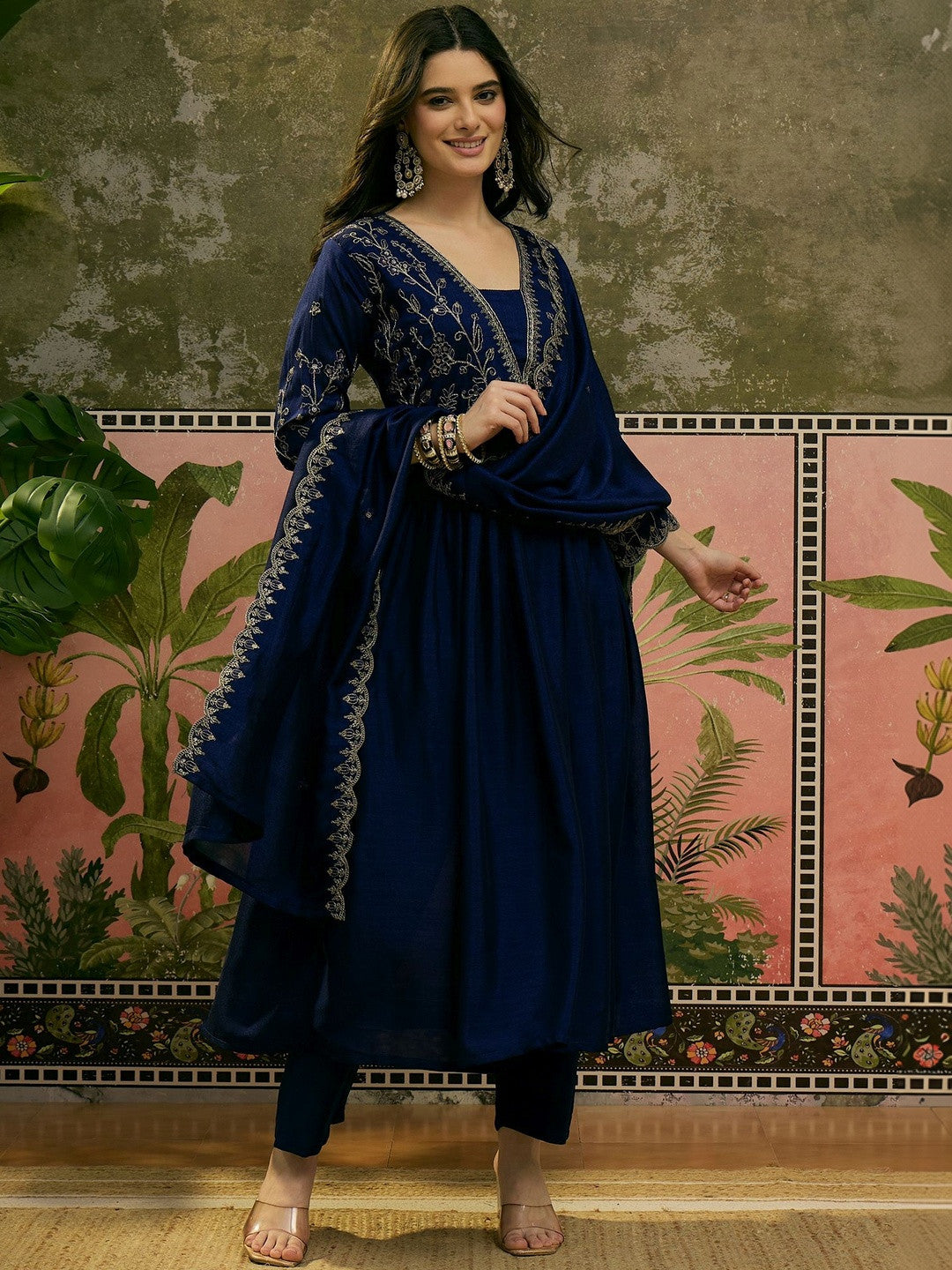 Dhiyona SN Embroidered V-Neck Kurta & Trousers Kurta Sets