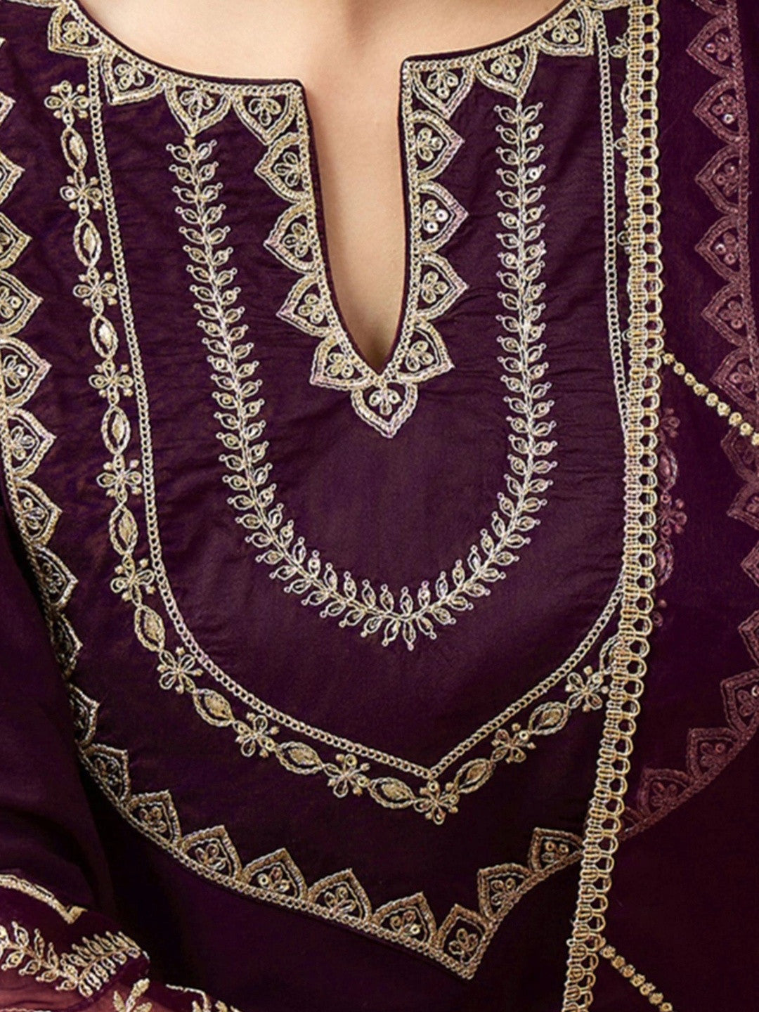 Embroidered Round Neck Kurta Sets