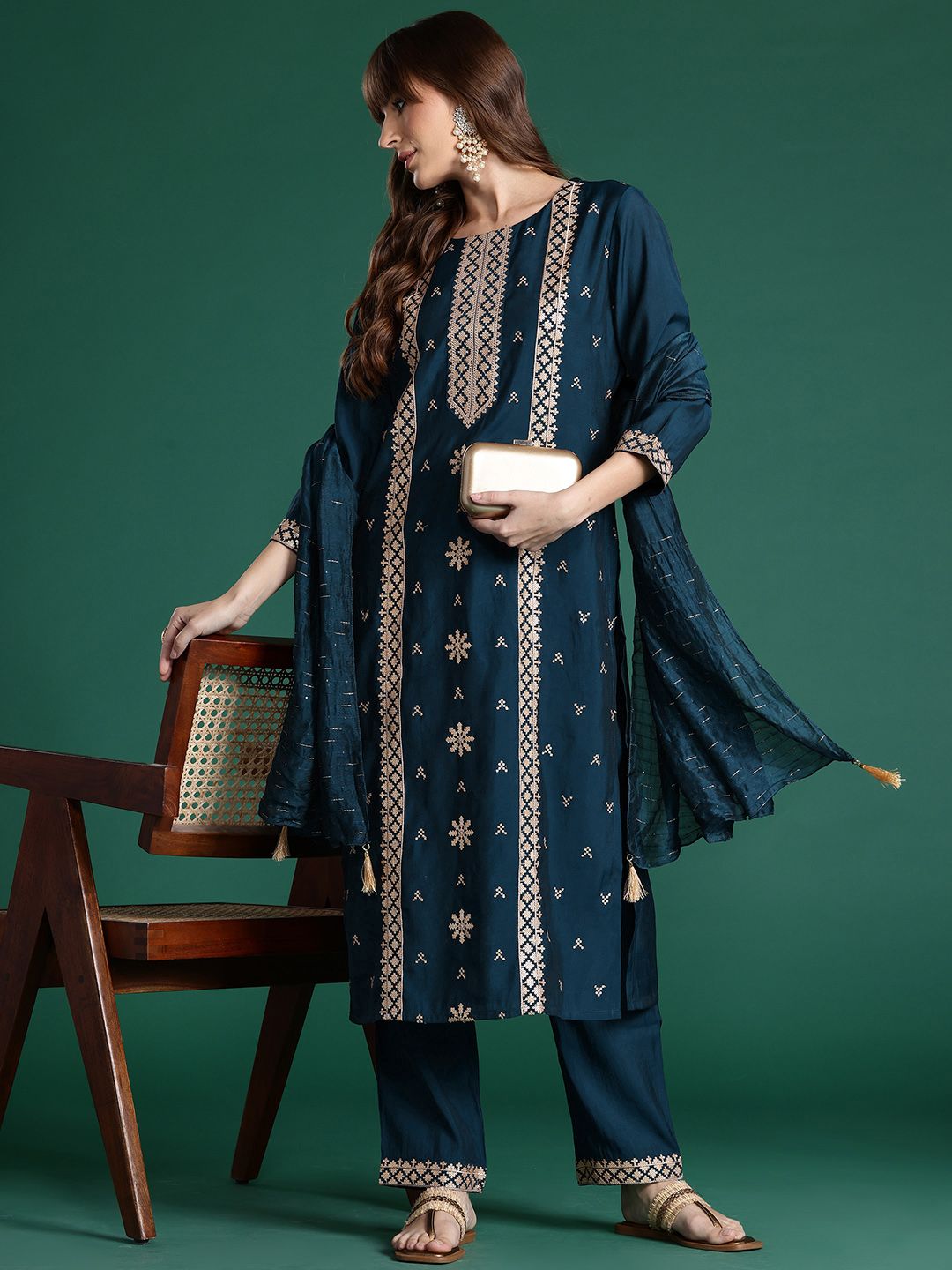 Dhiyona IE Ethnic Motifs Embroidered Panelled Sequinned Kurta with Trousers & With Dupatta