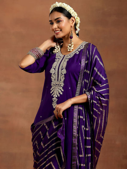 Women Paisley Embroidered Regular Kurta with Trousers & With Dupatta