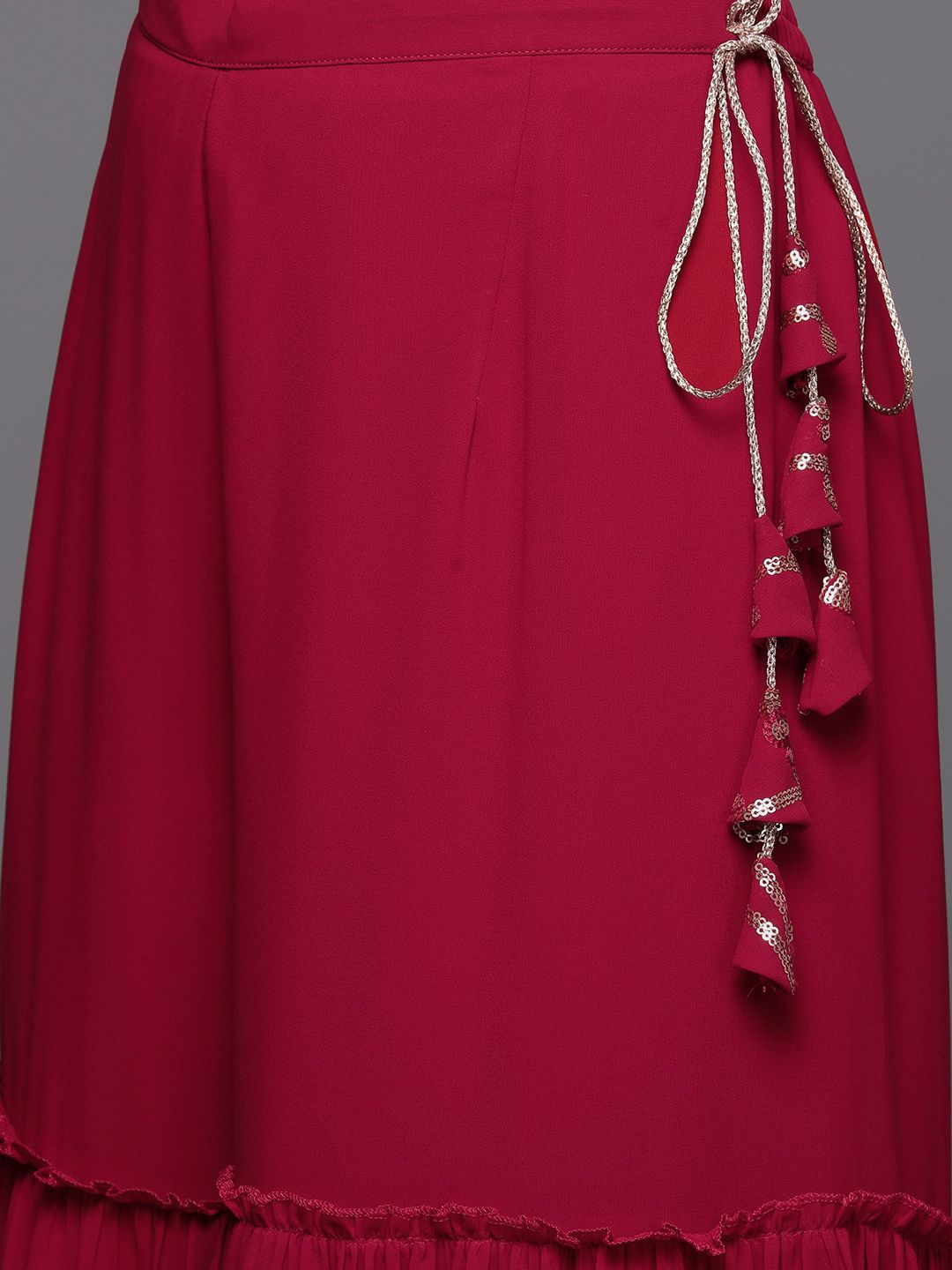 Dhiyona IE Women Floral Embroidered Regular Sequined Kurta with Sharara & Dupatta