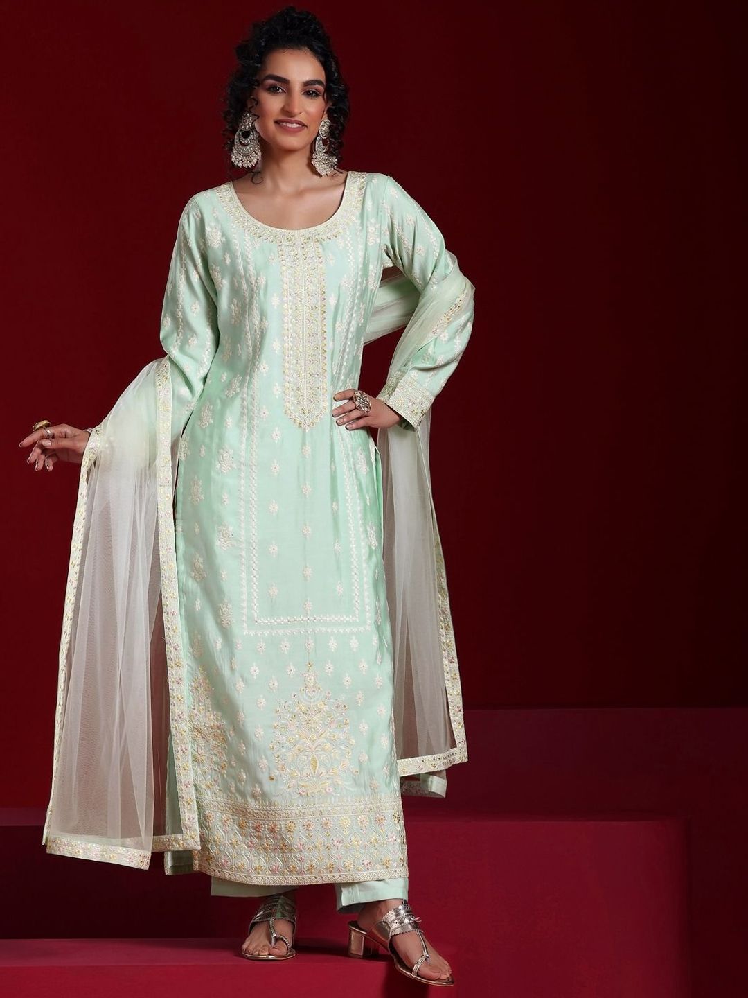 Dhiyona LL Floral Embroidered Regular Sequinned Kurta with Palazzos & With Dupatta
