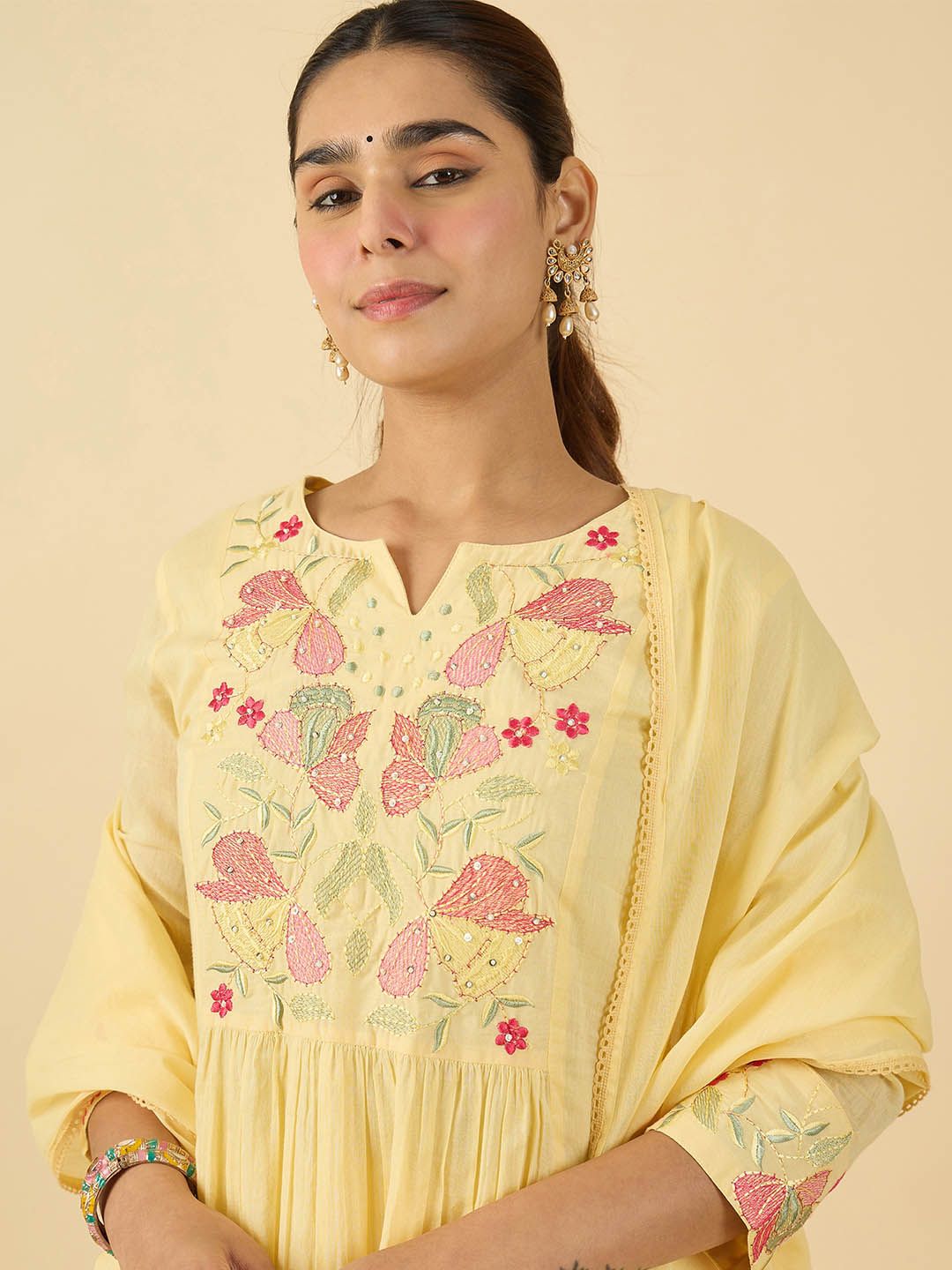 Dhiyona IE Women Floral Embroidered Cotton Kurta with Trousers & Dupatta