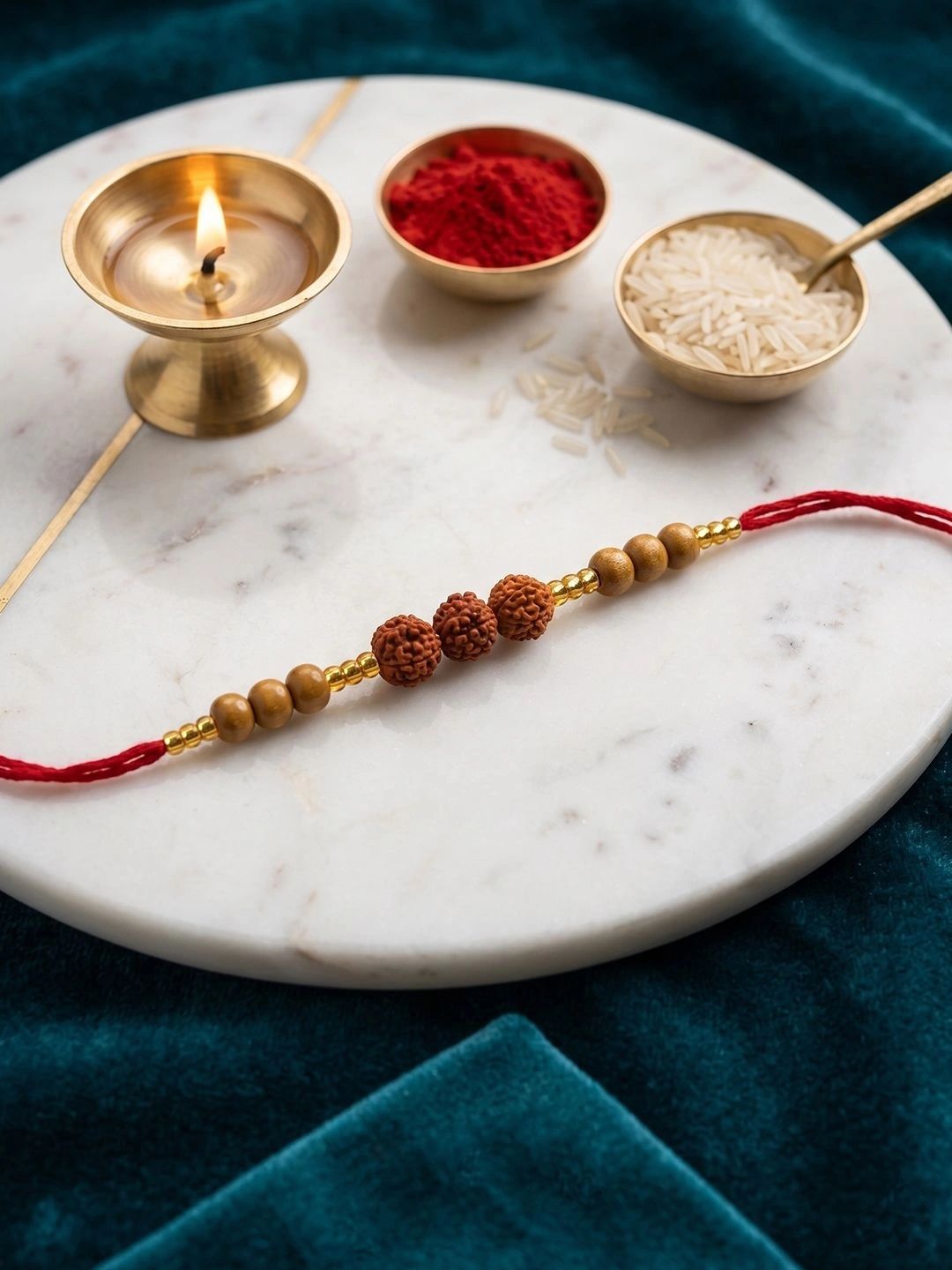 Dhiyona Rakhi