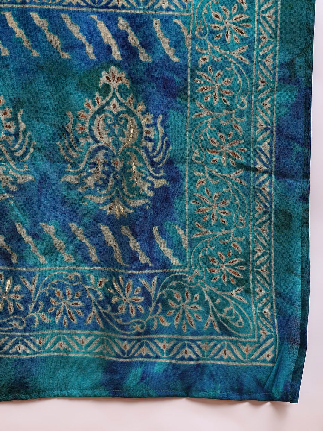 Dhiyona KL Ethnic Motifs Printed Thread Work Straight Kurta With Trouser & Dupatta
