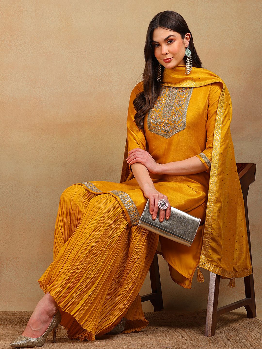 Dhiyona KL Floral Embroidered Sequinned Yoke or Border Straight Kurta Sharara & With Dupatta
