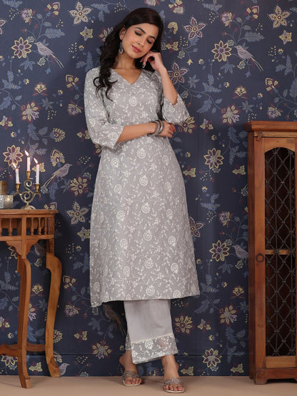 Dhiyona PD Women Floral Embroidered V Neck Sequinned A-Line Kurta With Palazzos