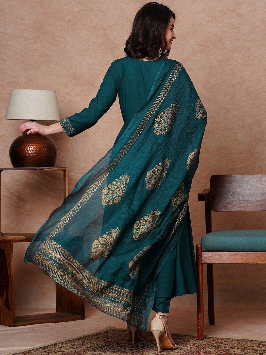 Dhiyona KL V Neck Anarkali Kurta With Trousers & Dupatta