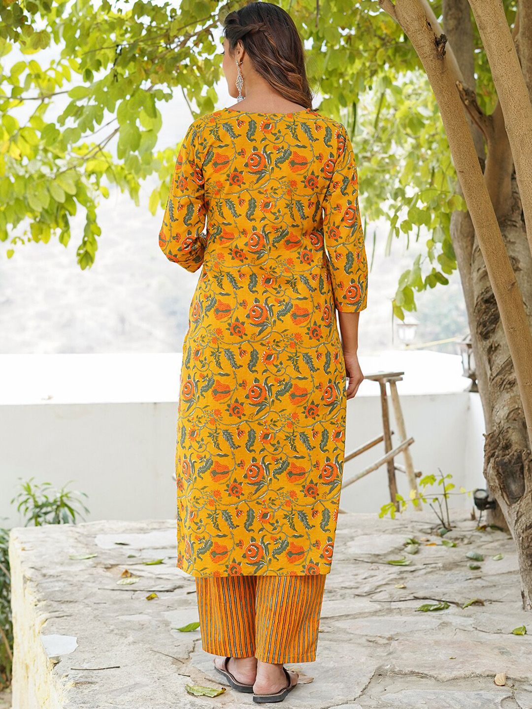 Dhiyona KL Floral Printed Gotta Patti Pure Cotton Kurta with Trousers & Dupatta