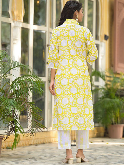 Dhiyona KL Floral Block Printed Pure Cotton V-Neck Straight Kurta with Trousers & Dupatta