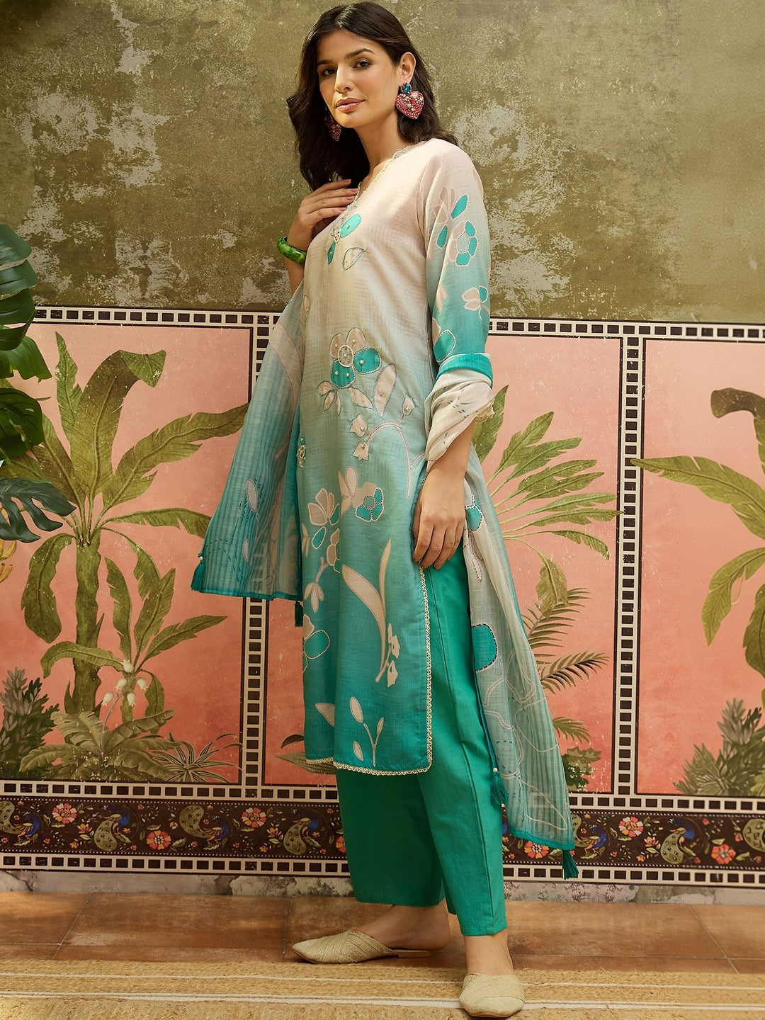 Women Floral Printed Regular Thread Work Linen Kurta with Trousers & With Dupatta
