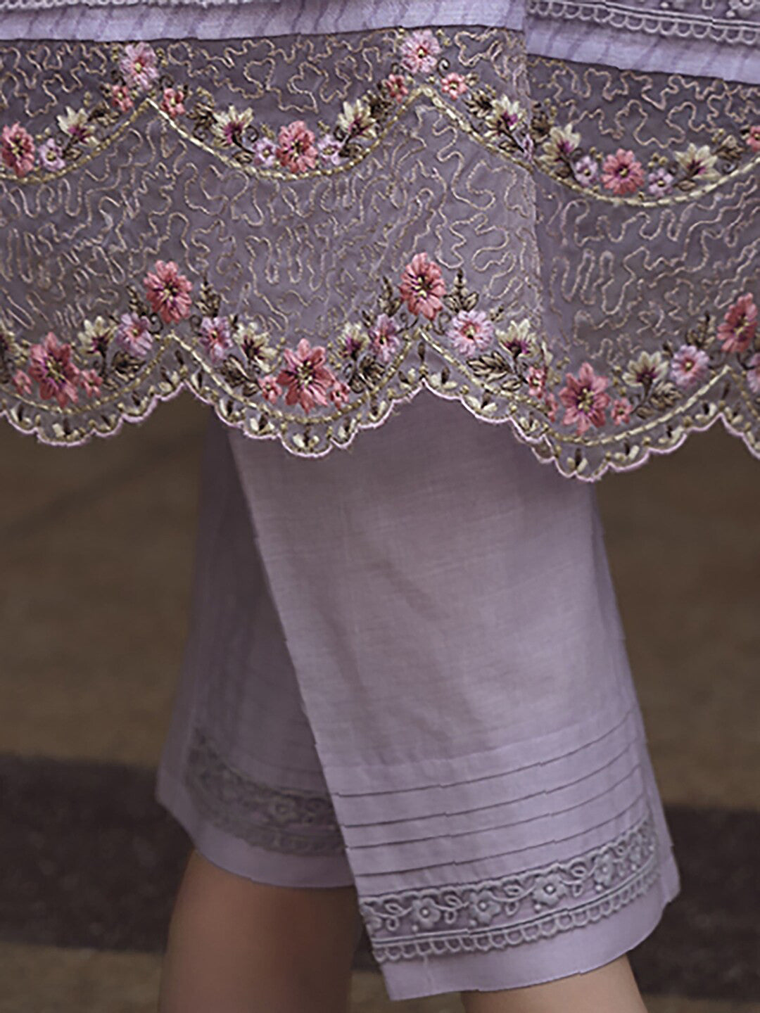 Lavender & Pink Floral Embroidered Thread Work Linen Kurta Set